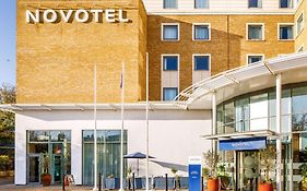 Novotel Greenwich 4*